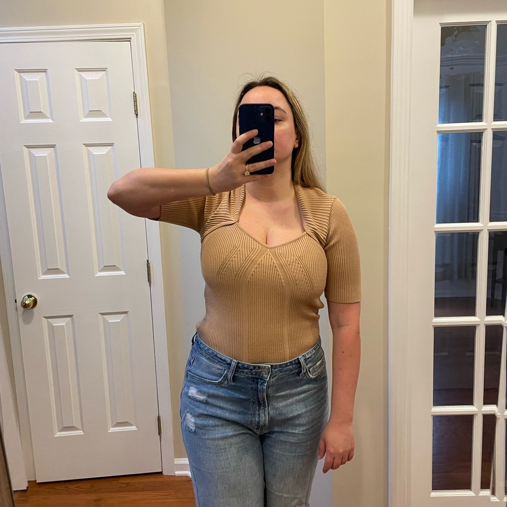 NWT Beige Vici Top SZ L